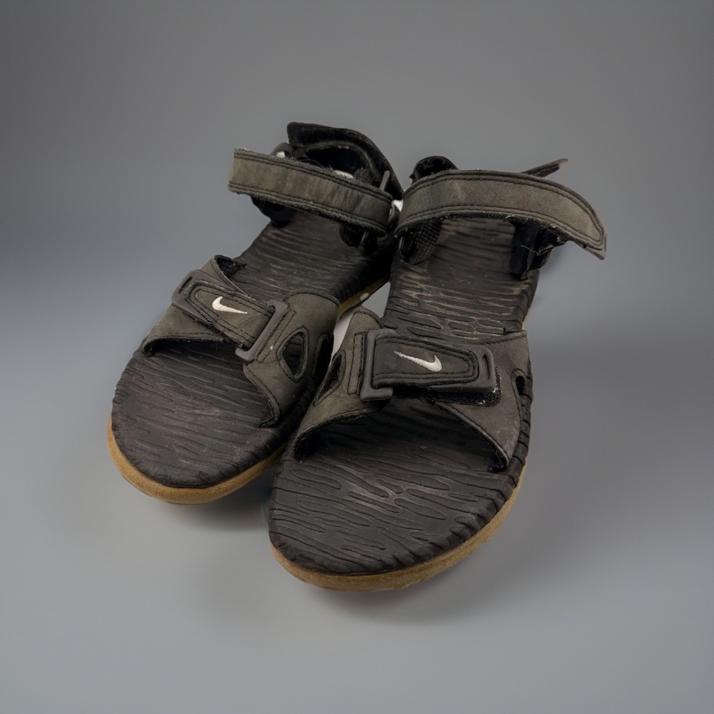 Nike ACG Air Deschutz 'Black Gum' Vintage 1990s Style Size 8 Hiking River